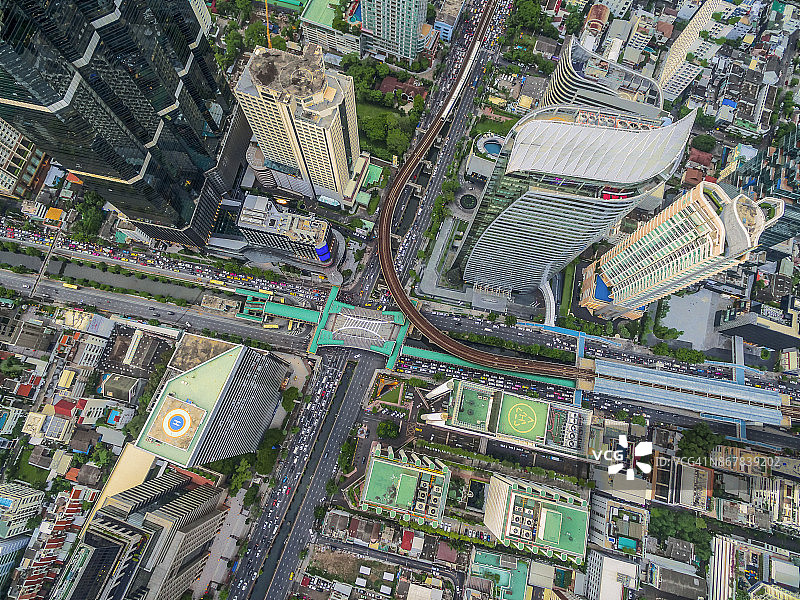 泰国市区的道路交通。图片素材