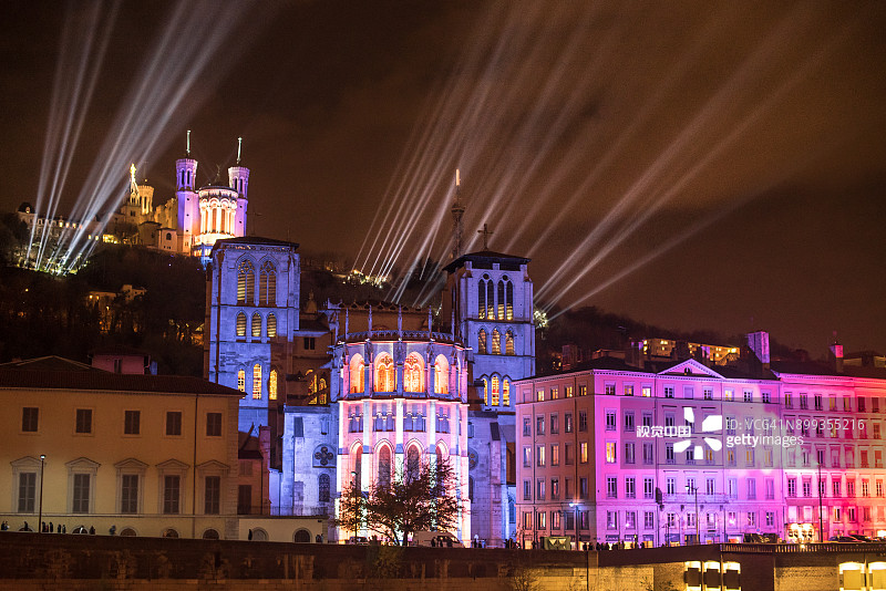 2017年12月8日在法国里昂举行的灯节图片素材