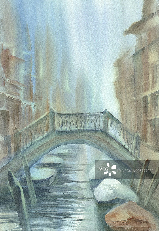 雾中有桥的威尼斯运河图片素材