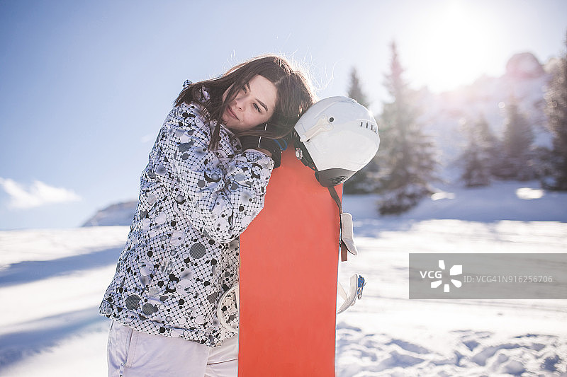 爱上滑雪的女孩图片素材
