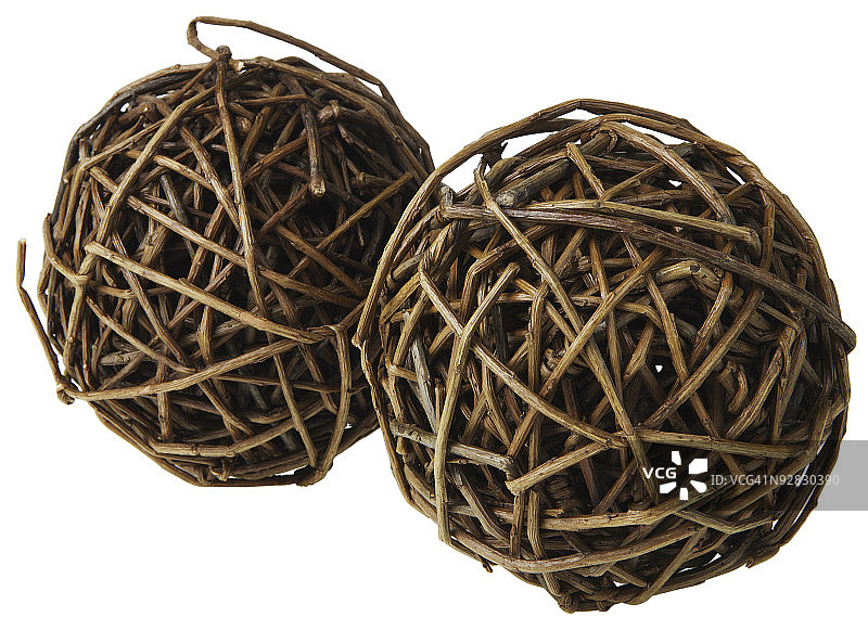 藤和茎编织成的球图片素材