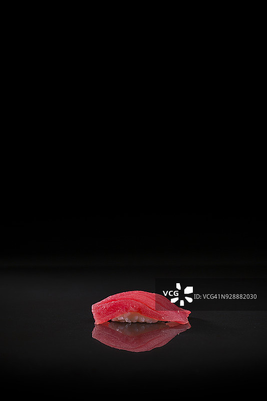 金枪鱼寿司，金枪鱼寿司图片素材