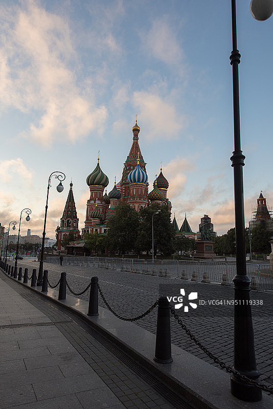 莫斯科红场上的圣巴西尔大教堂图片素材