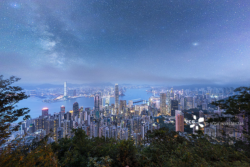 香港维多利亚港的天际线图片素材