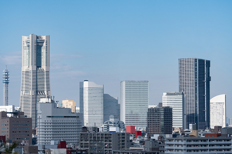 日本横滨港城未来街的写字楼和住宅楼图片下载