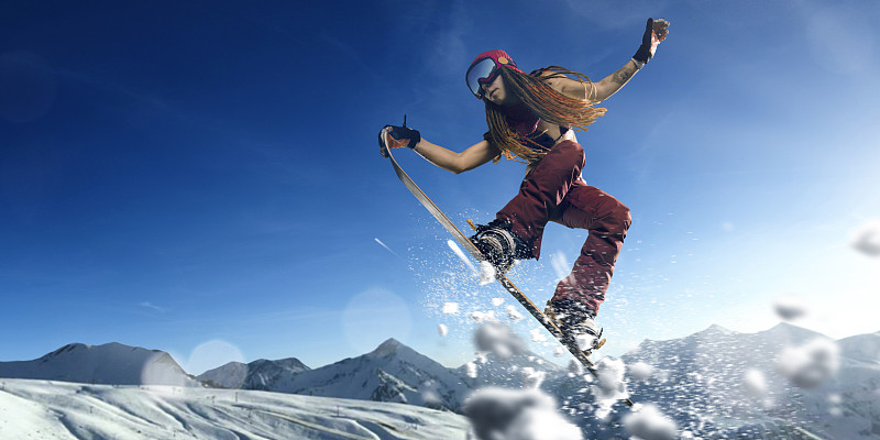 女子极限自由式滑雪跳台图片下载