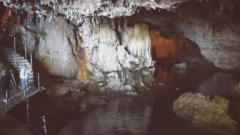 撒丁岛海王星洞穴或尼图诺洞穴图片下载