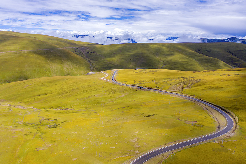 航拍川藏线美景-藏区的色彩图片下载