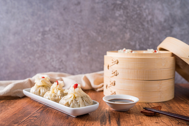 中国内蒙古呼和浩特传统美食羊肉烧麦图片下载
