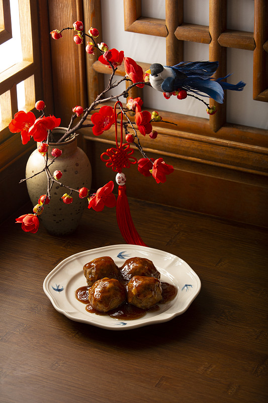 春节美食系列，红烧狮子头静物图片下载