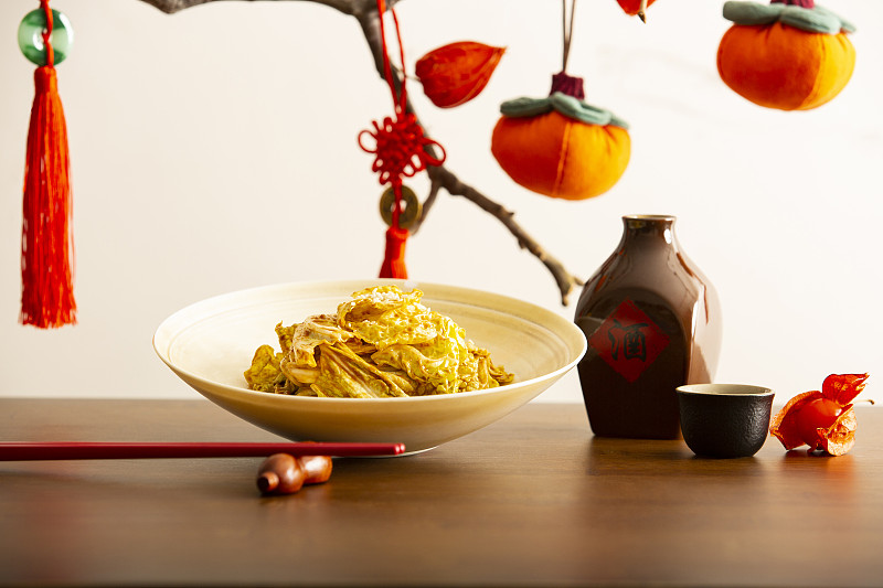 春节美食系列万事如意，乾隆白菜和酒壶静物图片下载