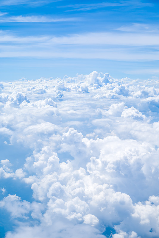 天空中的云海图片下载
