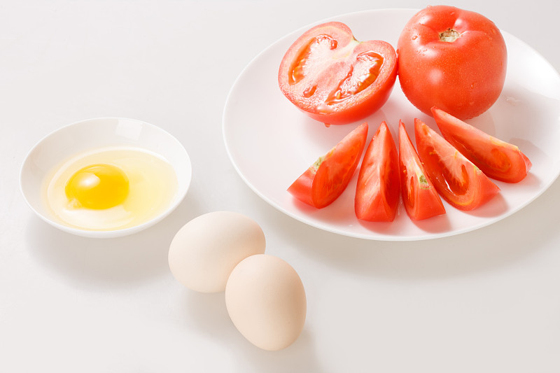 炒西红柿鸡蛋的食材图片下载