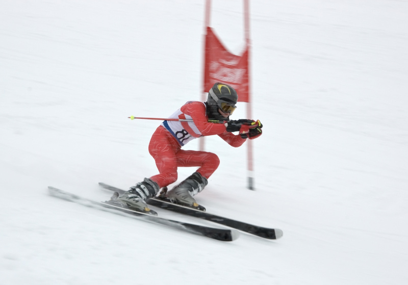 障碍滑雪比赛图片下载