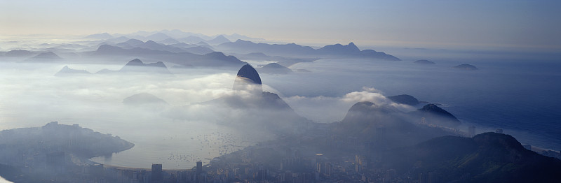 巴西，里约热内卢里约热内卢，雾湾瓜纳巴拉湾，鸟瞰图图片下载