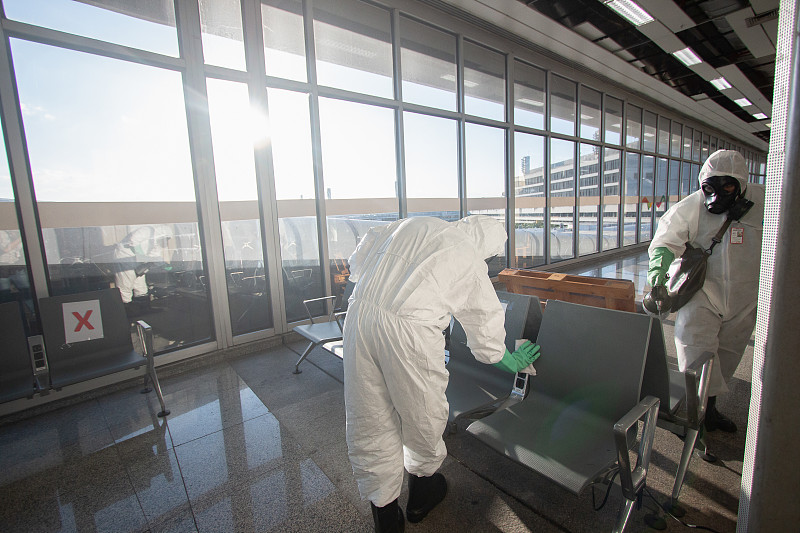 在里约热内卢的国际机场消毒图片下载