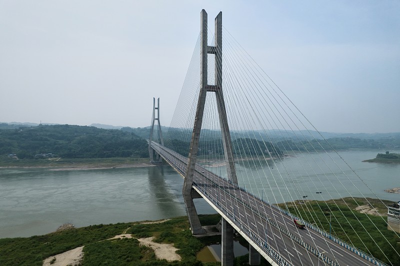 长江斜拉桥航拍摄影图片