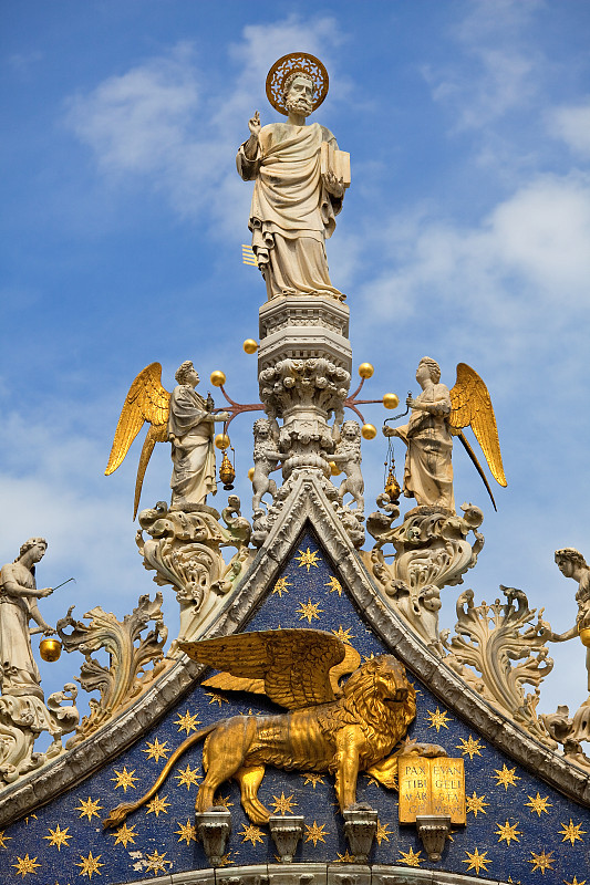 圣马可大教堂的青铜马图片