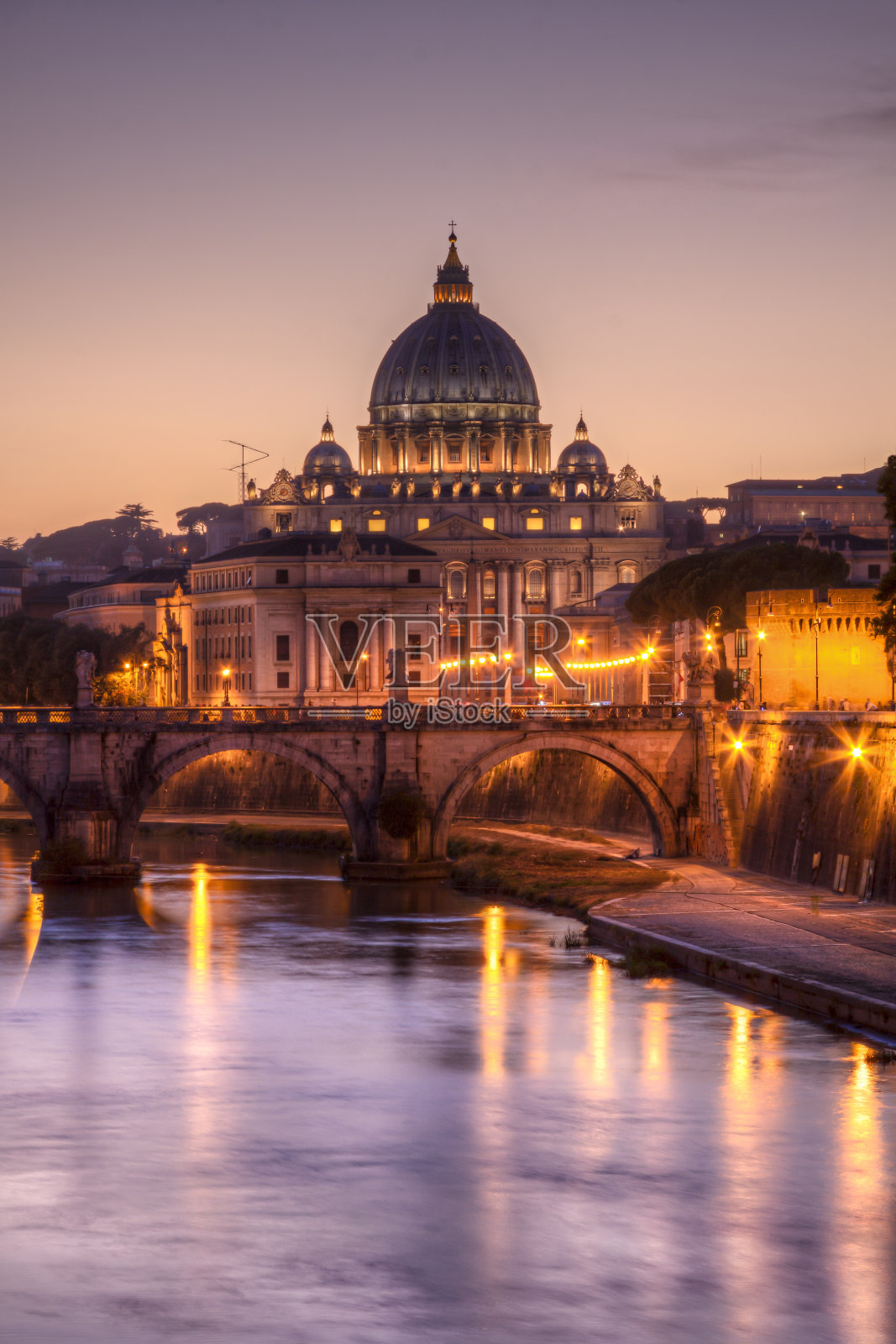 圣彼得大教堂日落，罗马照片摄影图片