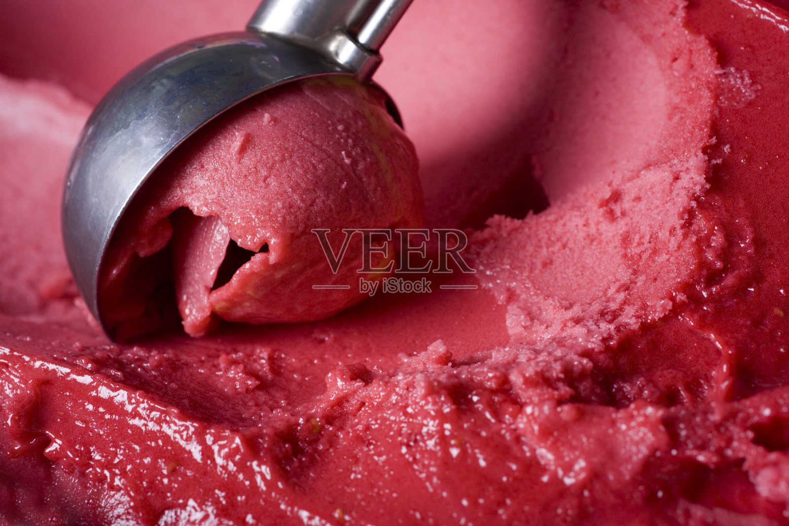 红色的冰淇淋照片摄影图片