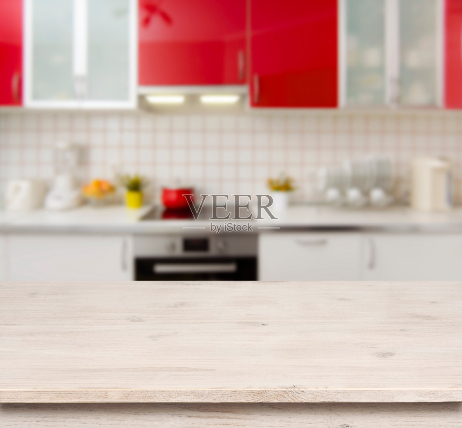 木质桌子上红色现代厨房长凳室内背景照片摄影图片