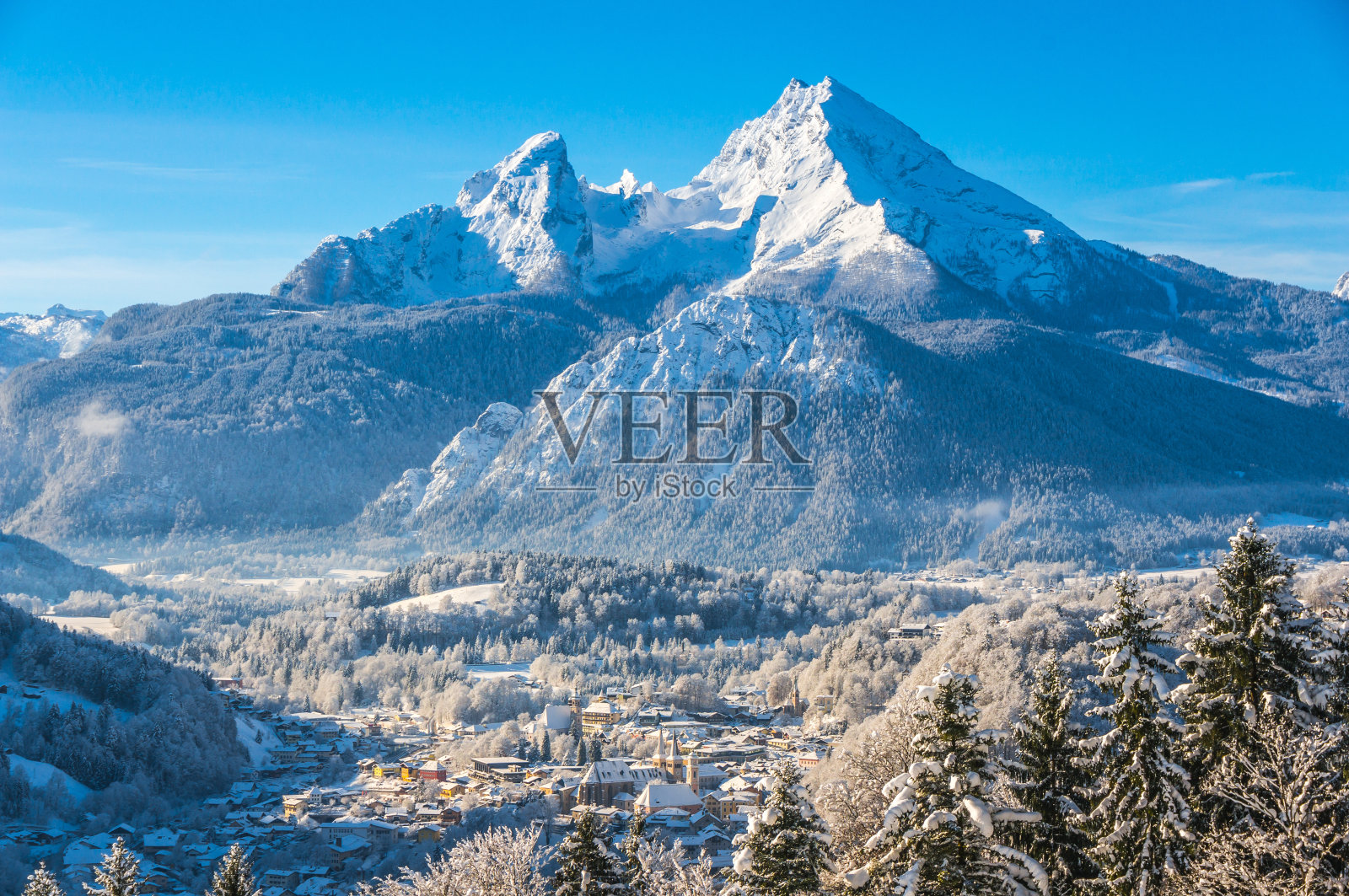 德国贝希特斯加登巴伐利亚阿尔卑斯山田园诗般的风景照片摄影图片
