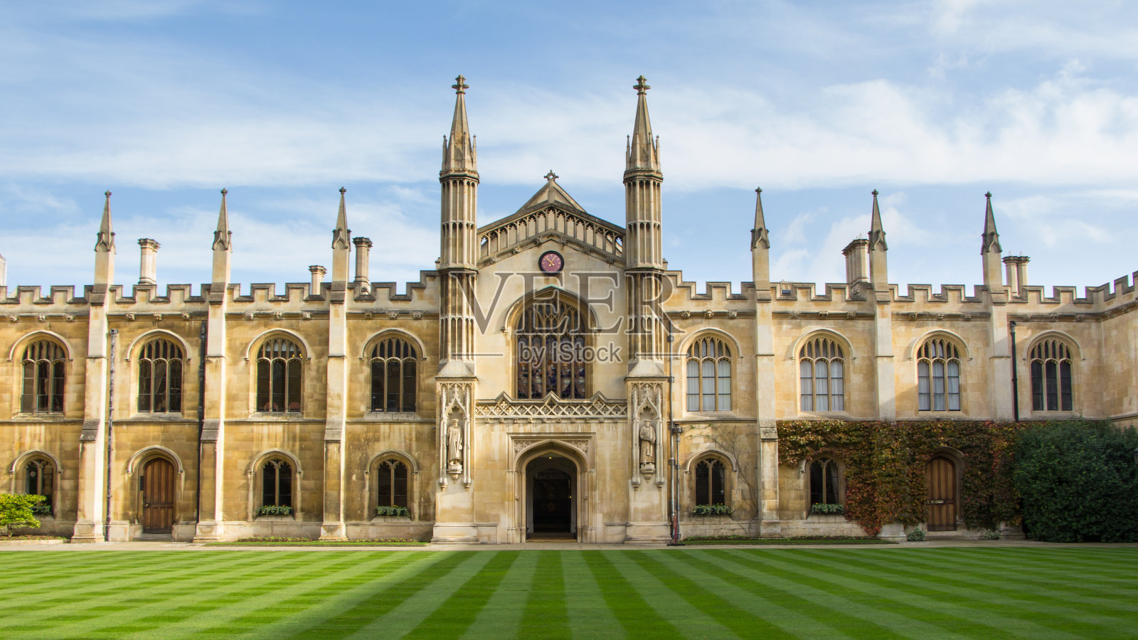 英国剑桥大学历史悠久的学院建筑照片摄影图片