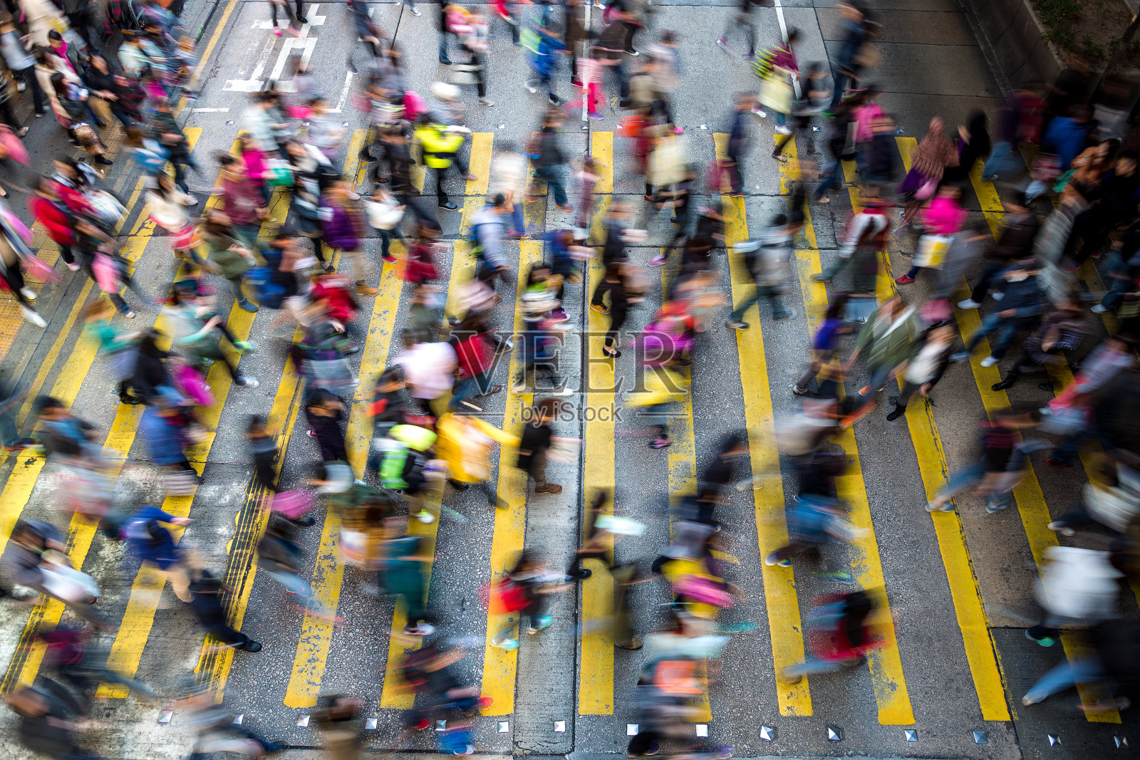 香港繁忙的人行横道照片摄影图片