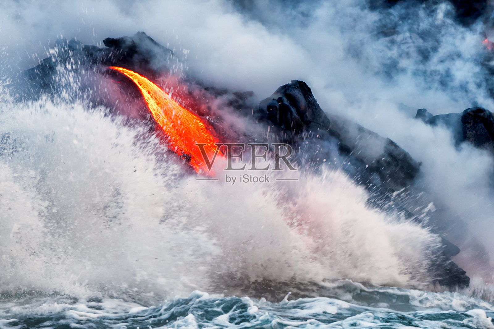 熔岩流入太平洋大岛照片摄影图片
