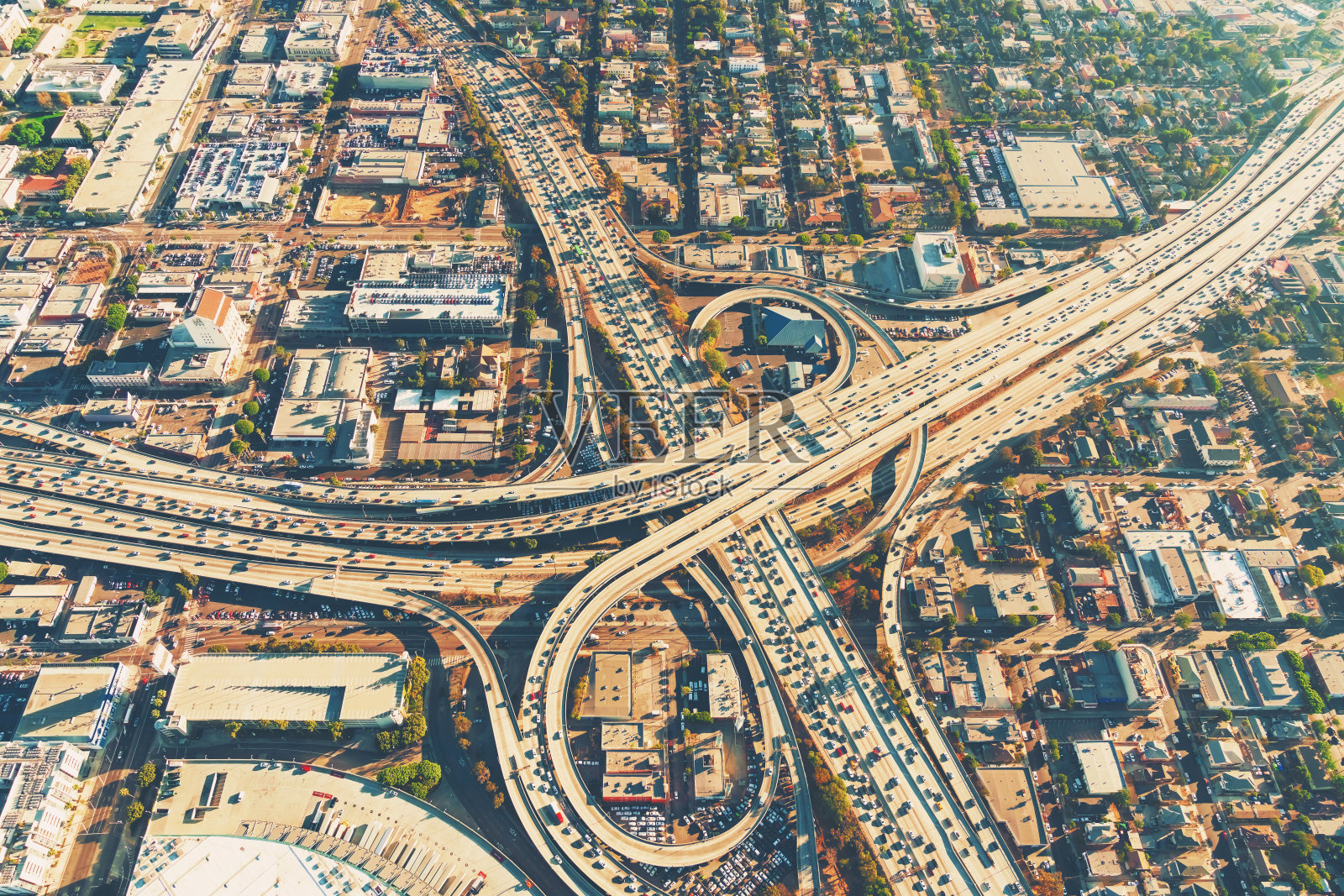 洛杉矶高速公路十字路口鸟瞰图照片摄影图片