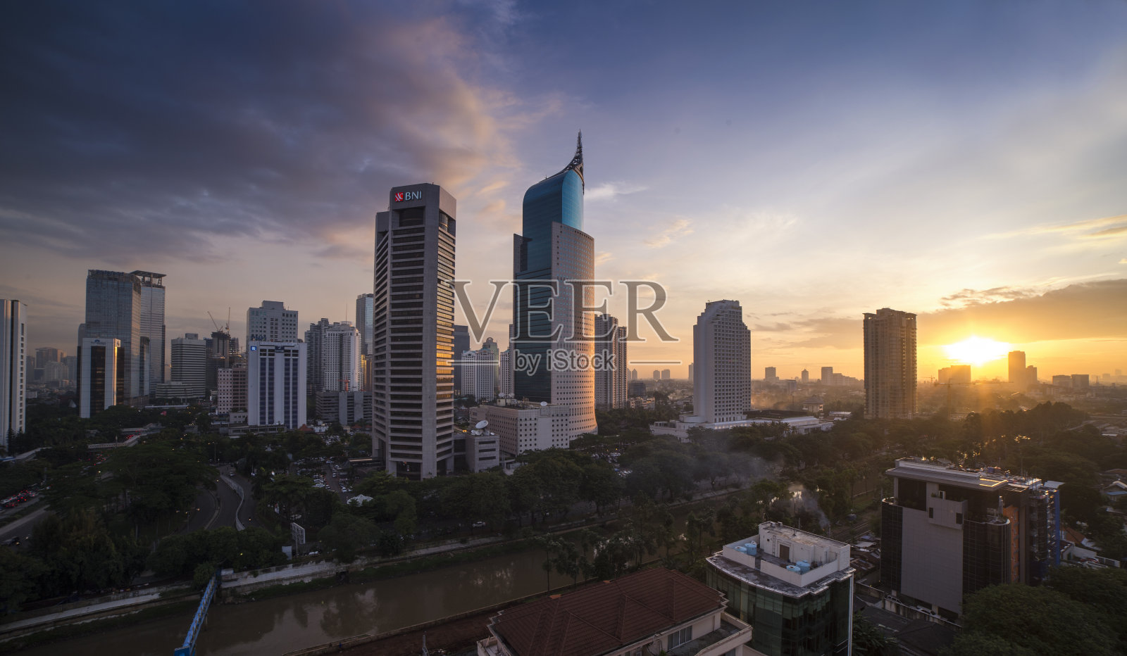雅加达城市天际线印度尼西亚照片摄影图片