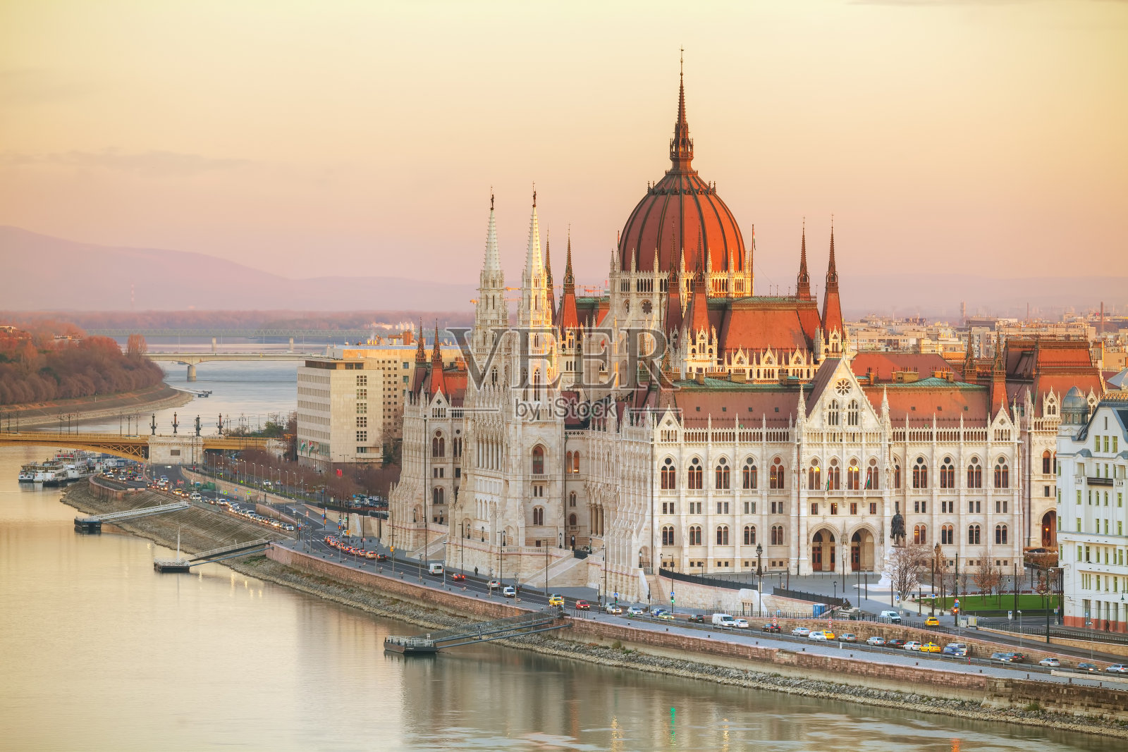 匈牙利布达佩斯的议会大厦照片摄影图片