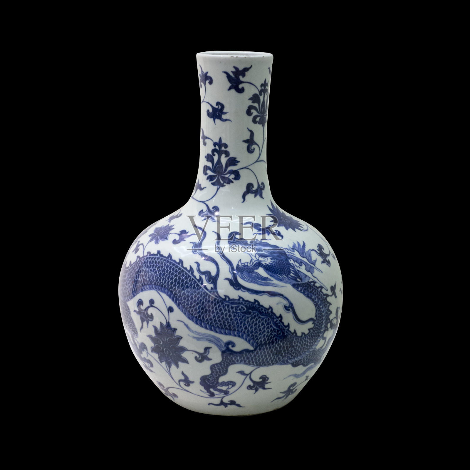 蓝色陶瓷花瓶在孤立的黑色背景上照片摄影图片