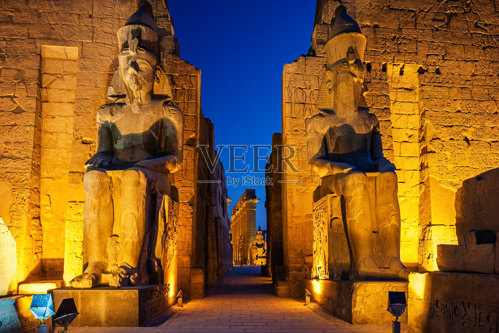 埃及卢克索神庙入口照片摄影图片