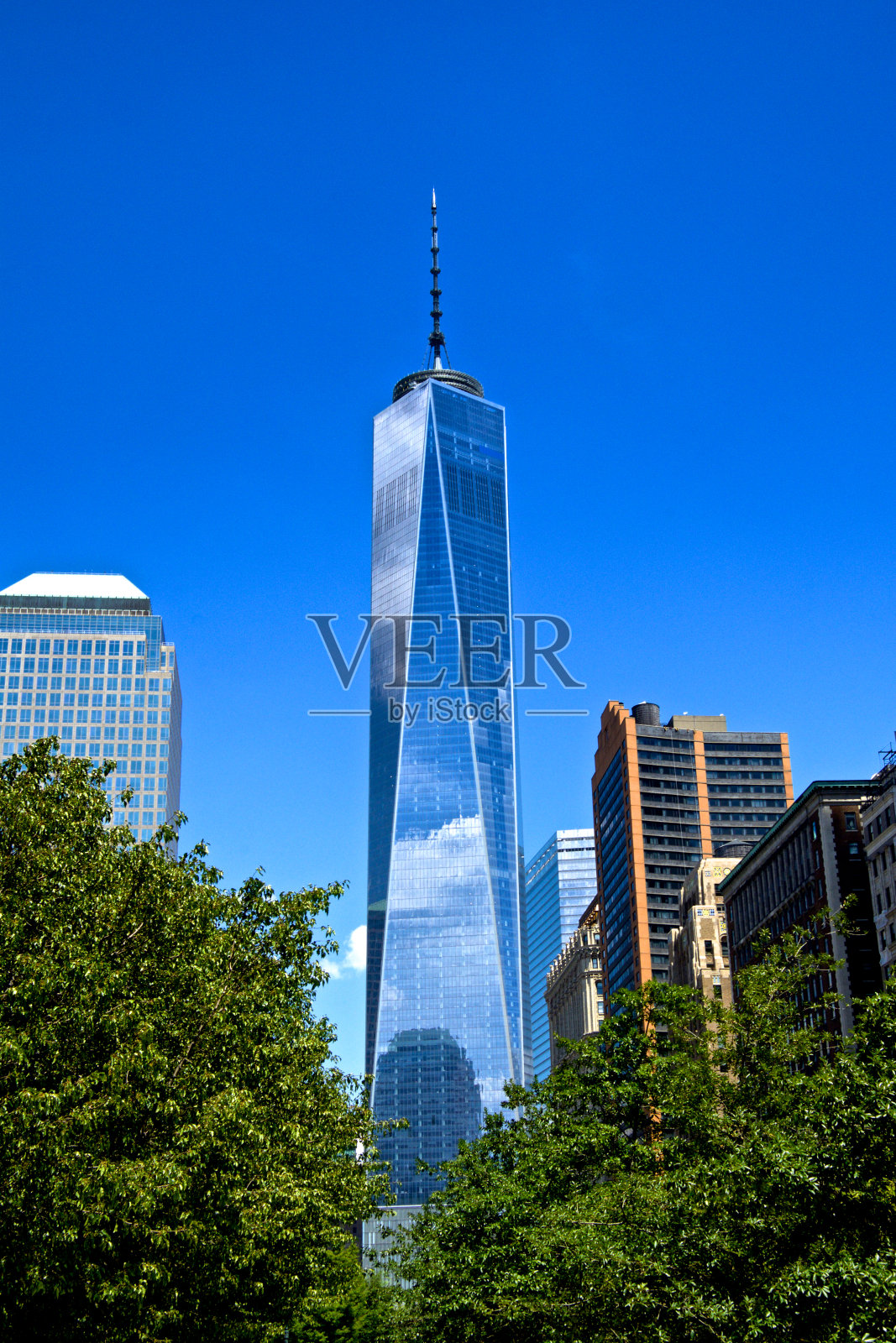 世界贸易中心一号，纽约市曼哈顿下城的城市景观照片摄影图片