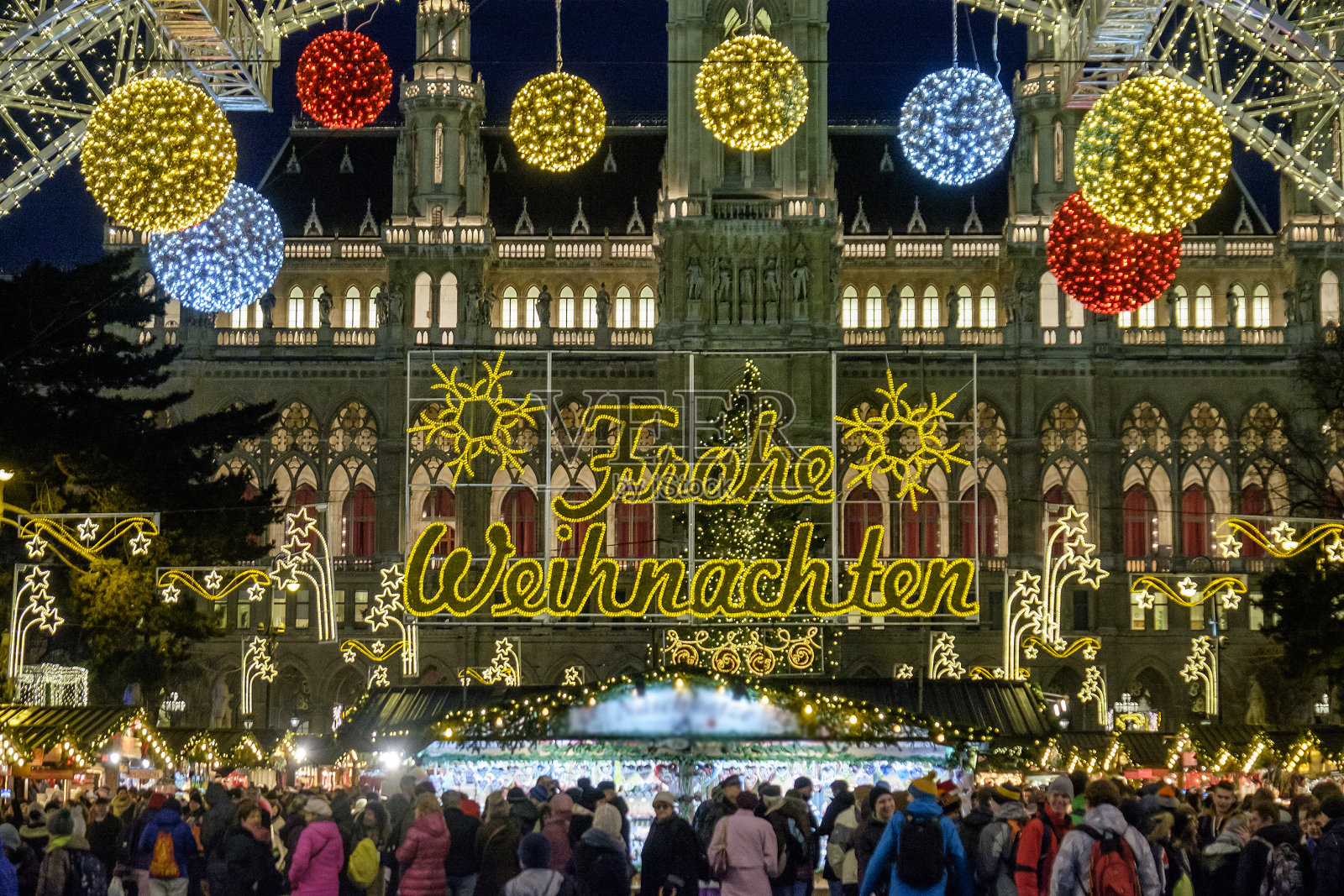 圣诞节的维也纳，Rathausplatz -奥地利照片摄影图片