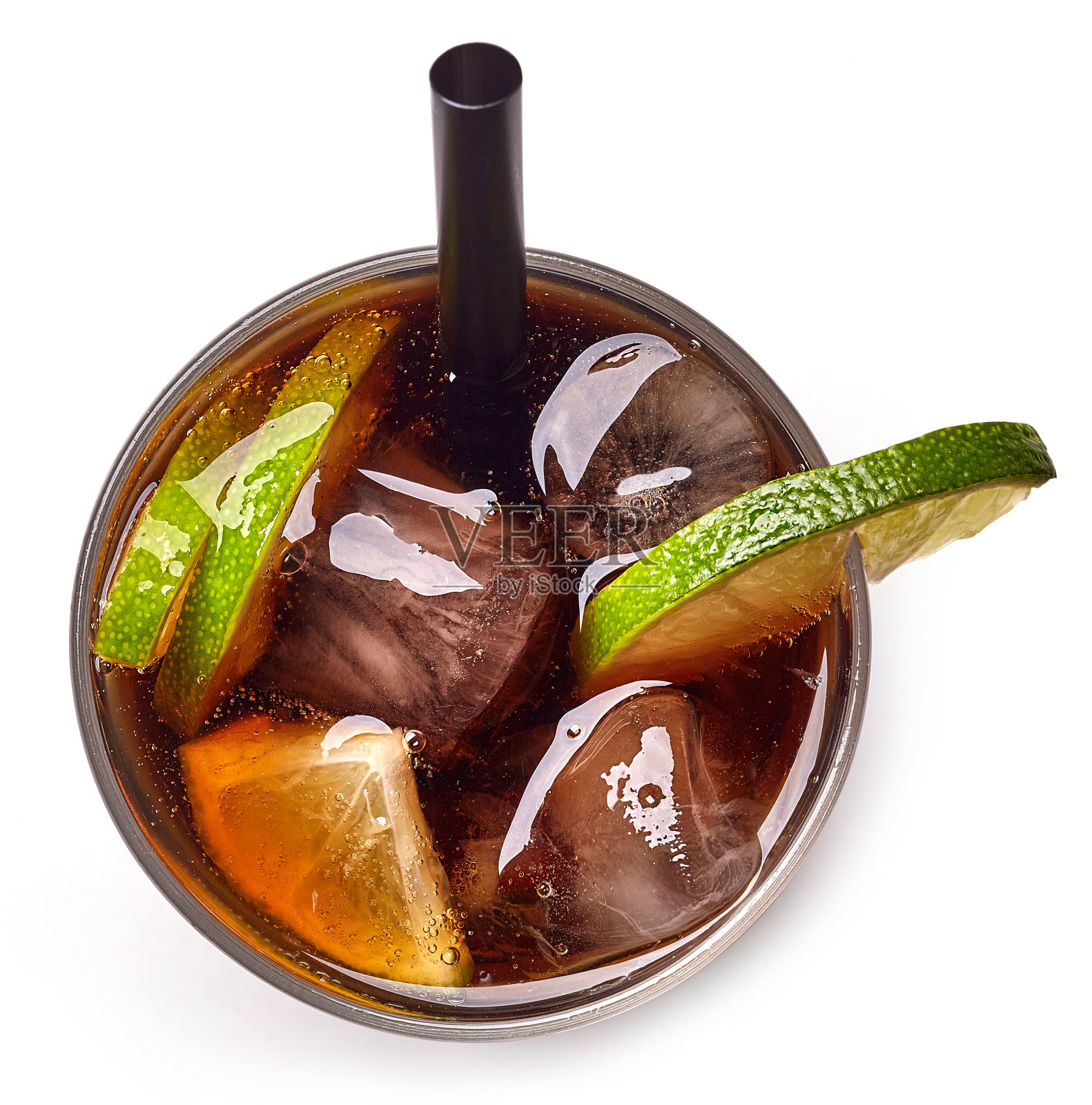 古巴利布莱鸡尾酒，朗姆酒，可乐和酸橙照片摄影图片