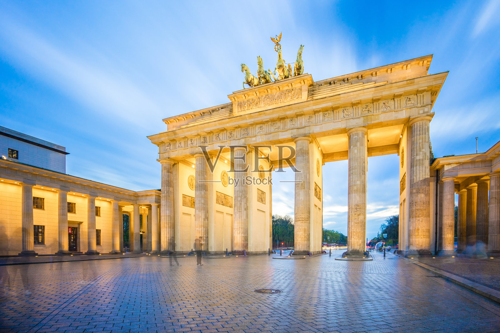 德国柏林勃兰登堡门的长曝光照片照片摄影图片