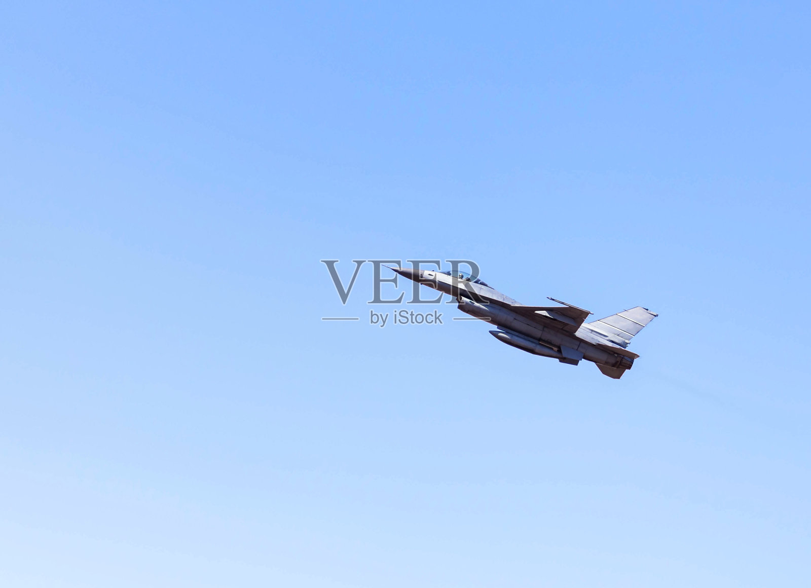 F16猎鹰战斗机军用飞机飞行照片摄影图片
