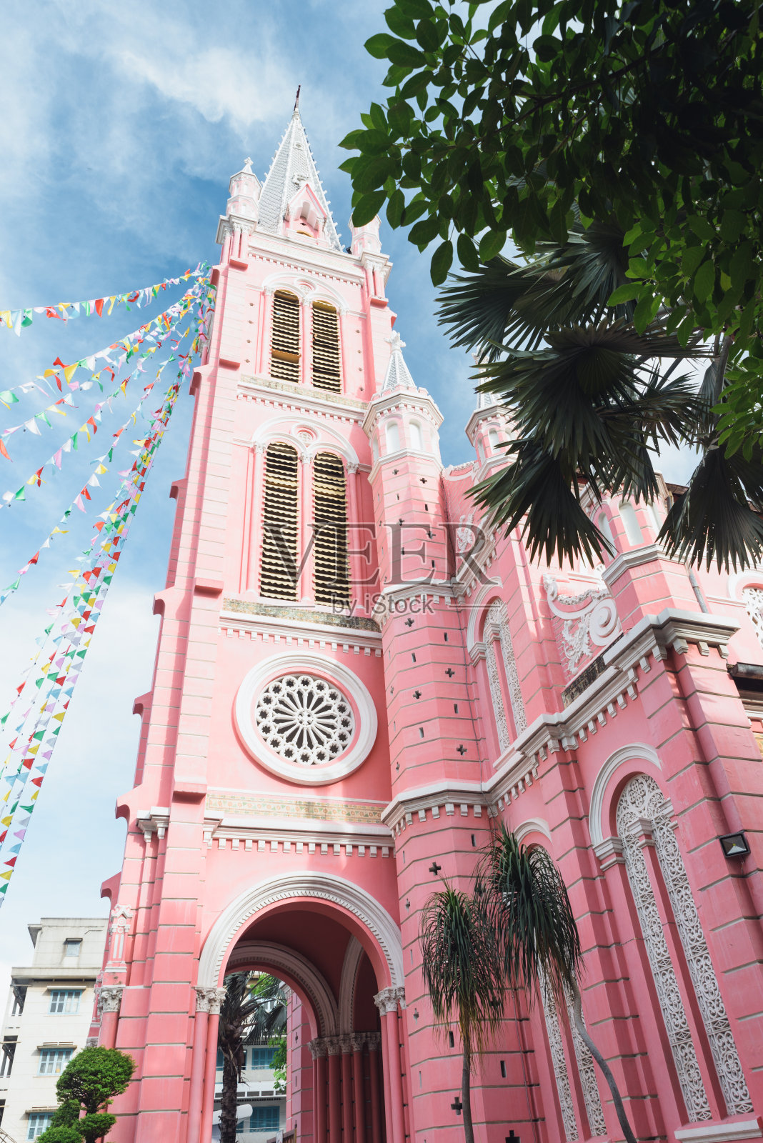 胡志明市的Tan Dinh Pink天主教会。照片摄影图片