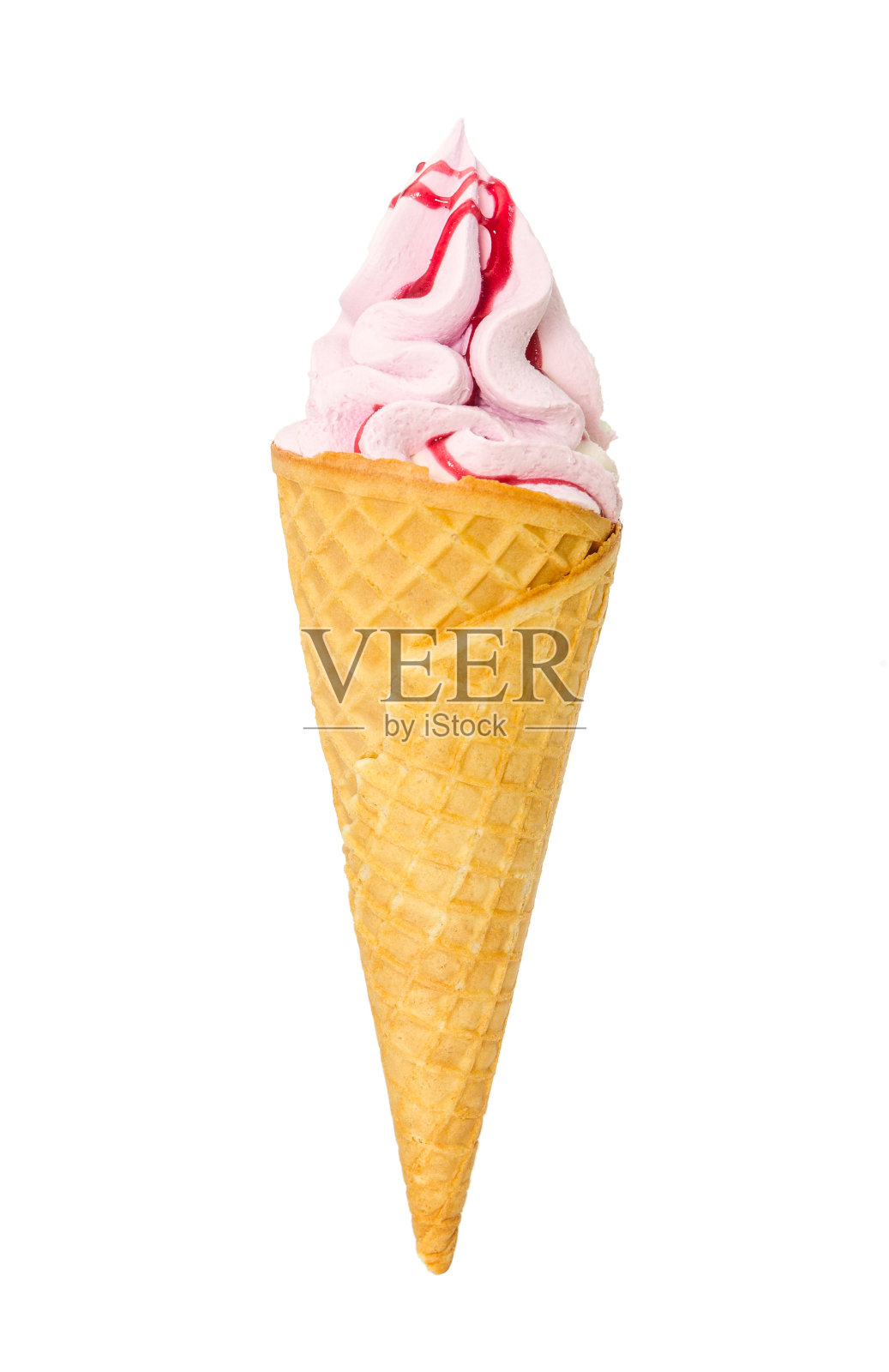 草莓冰淇淋加糖浆的华夫蛋筒照片摄影图片