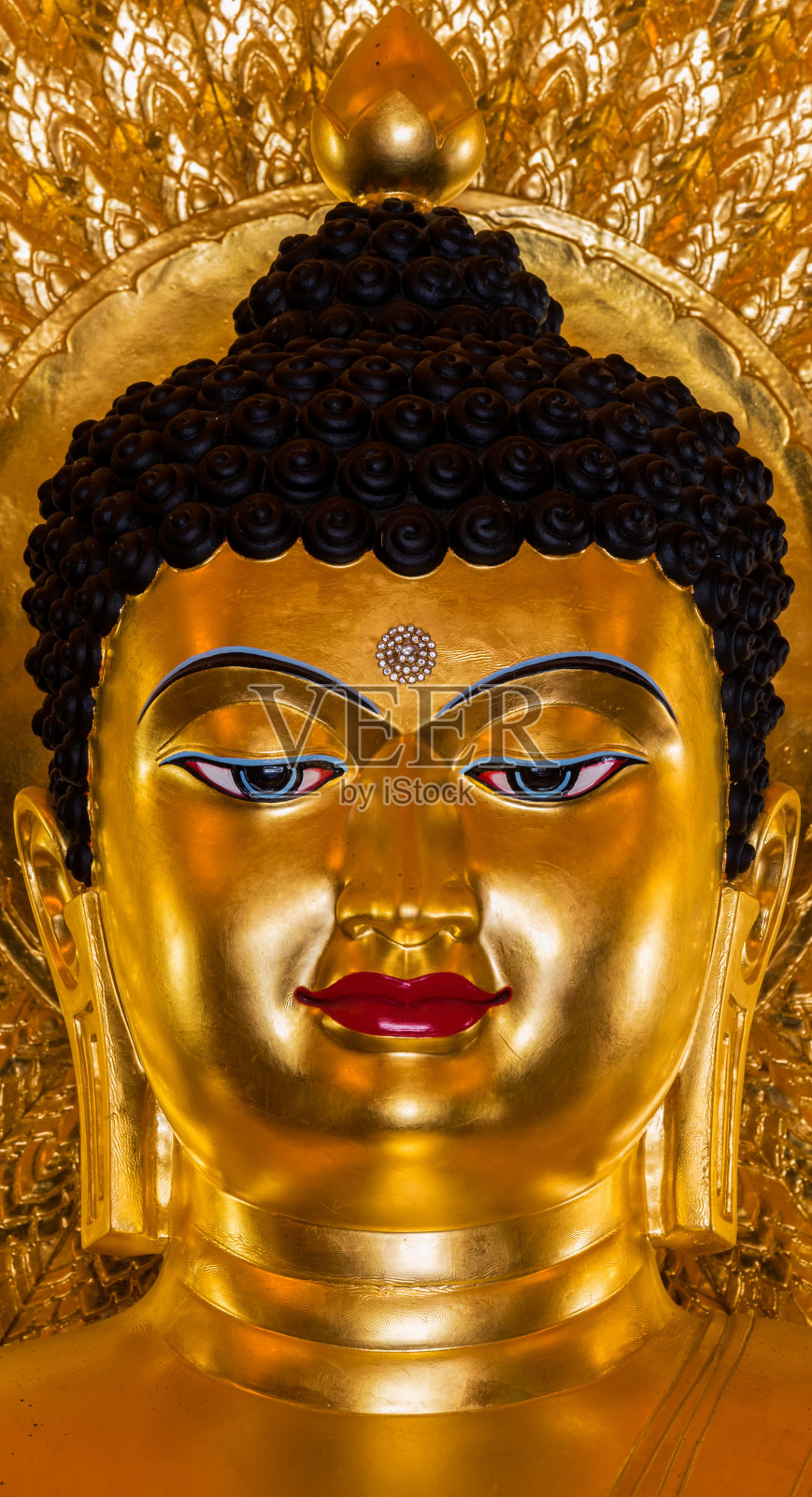 泰国乌汶府作为佛教护身符的佛像。照片摄影图片