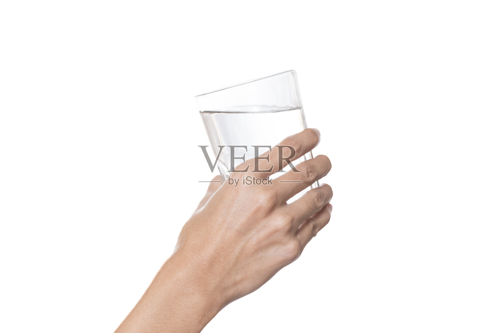 女人手里拿着一杯水孤立在白色的背景上照片摄影图片
