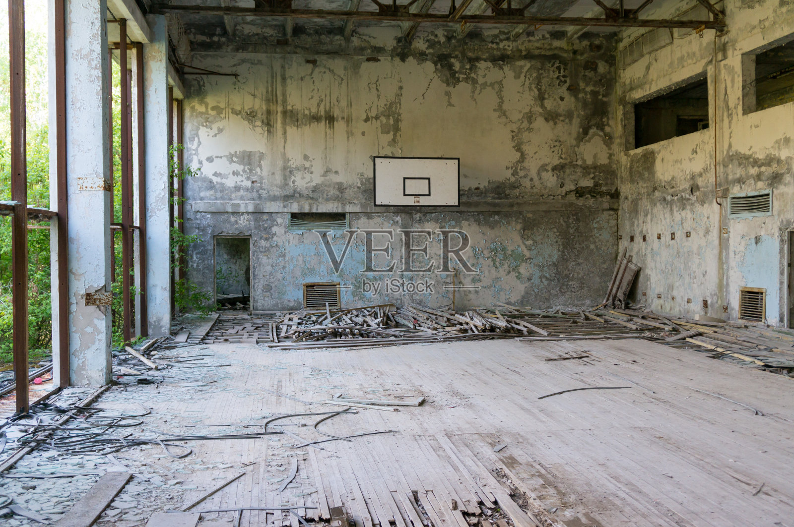 切尔诺贝利废弃的体育馆照片摄影图片