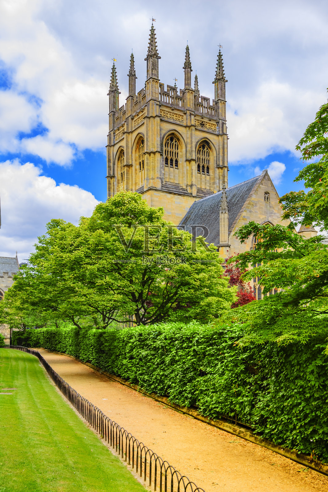 默顿学院的教堂塔。牛津大学，英国，牛津照片摄影图片