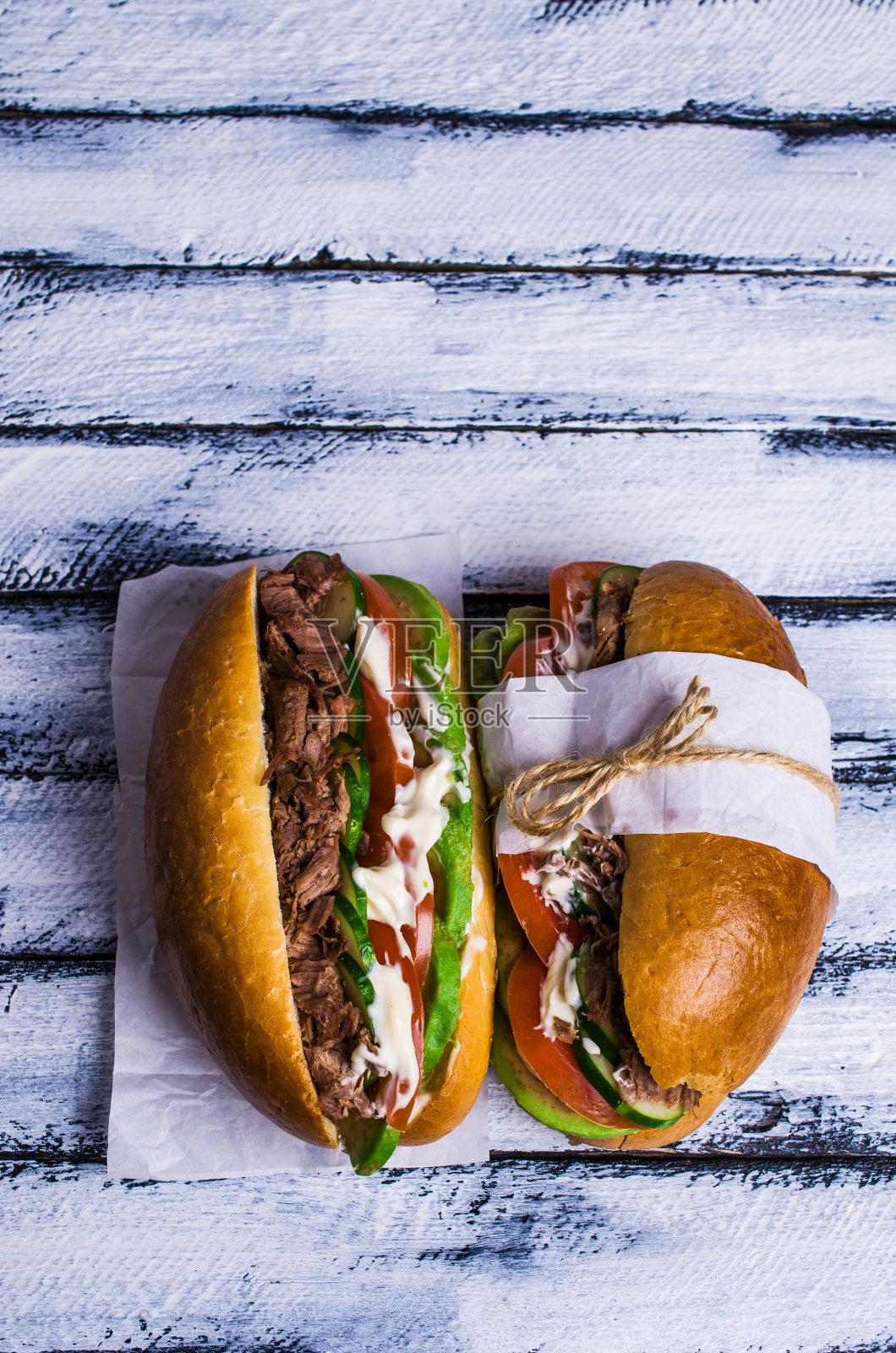 肉和蔬菜的三明治照片摄影图片