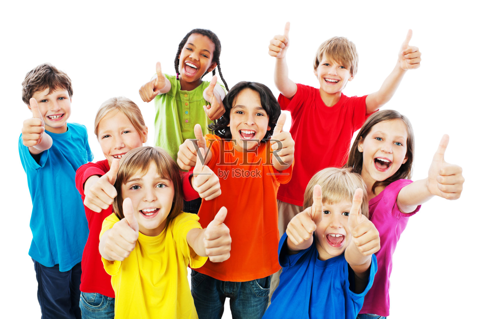 一群竖起大拇指的孩子。照片摄影图片