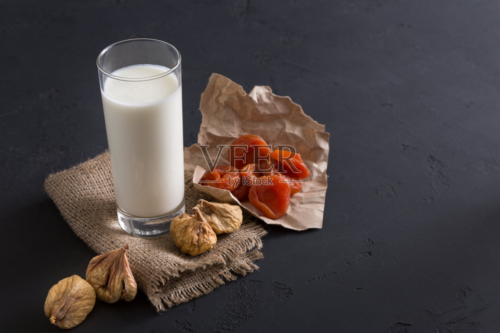 自制乳制品、素食奶、素食食品照片摄影图片
