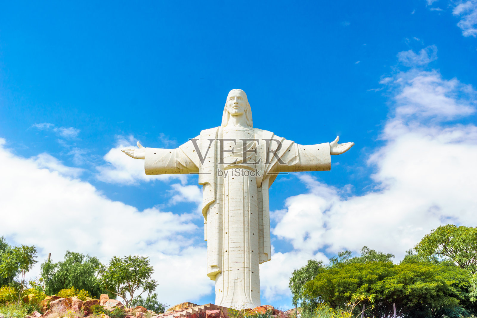 科恰班巴世界上最大的耶稣雕像照片摄影图片