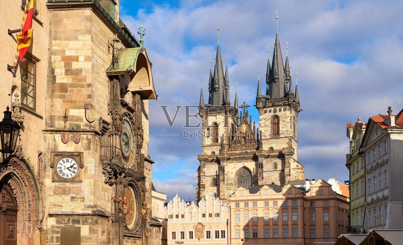 泰恩教堂，老市政厅，布拉格，捷克共和国照片摄影图片